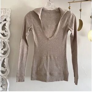 🪞 VS victoria’s scoop neck long sleeve hoodie active athleisure stretch top